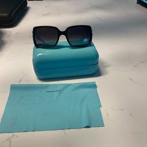Tiffany sunglasses excellent condition 9/10 ..